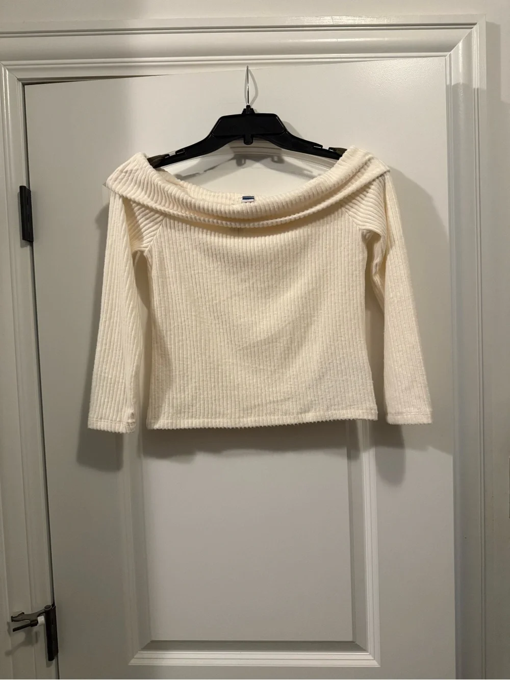 Old Navy Off-the-Shoulder Cream Ribbed Knit Sweater